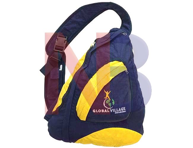 Mochila triangular BN 920